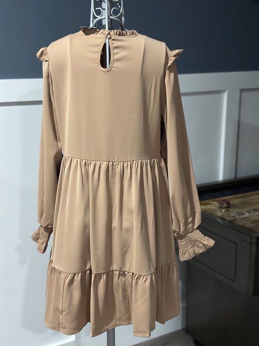 Frilled collar ruffled shoulder,tiered dress