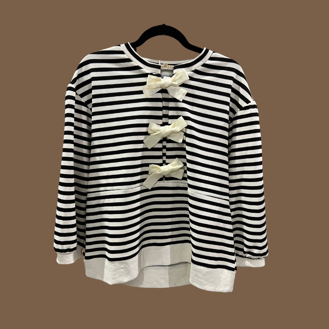 Striped bowtie three-quarter sleeve top